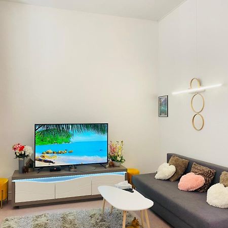 Lyon Full Entier Appartement Bagian luar foto