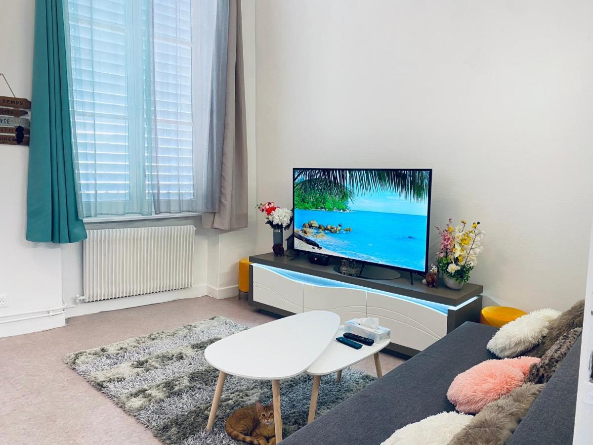 Lyon Full Entier Appartement Bagian luar foto