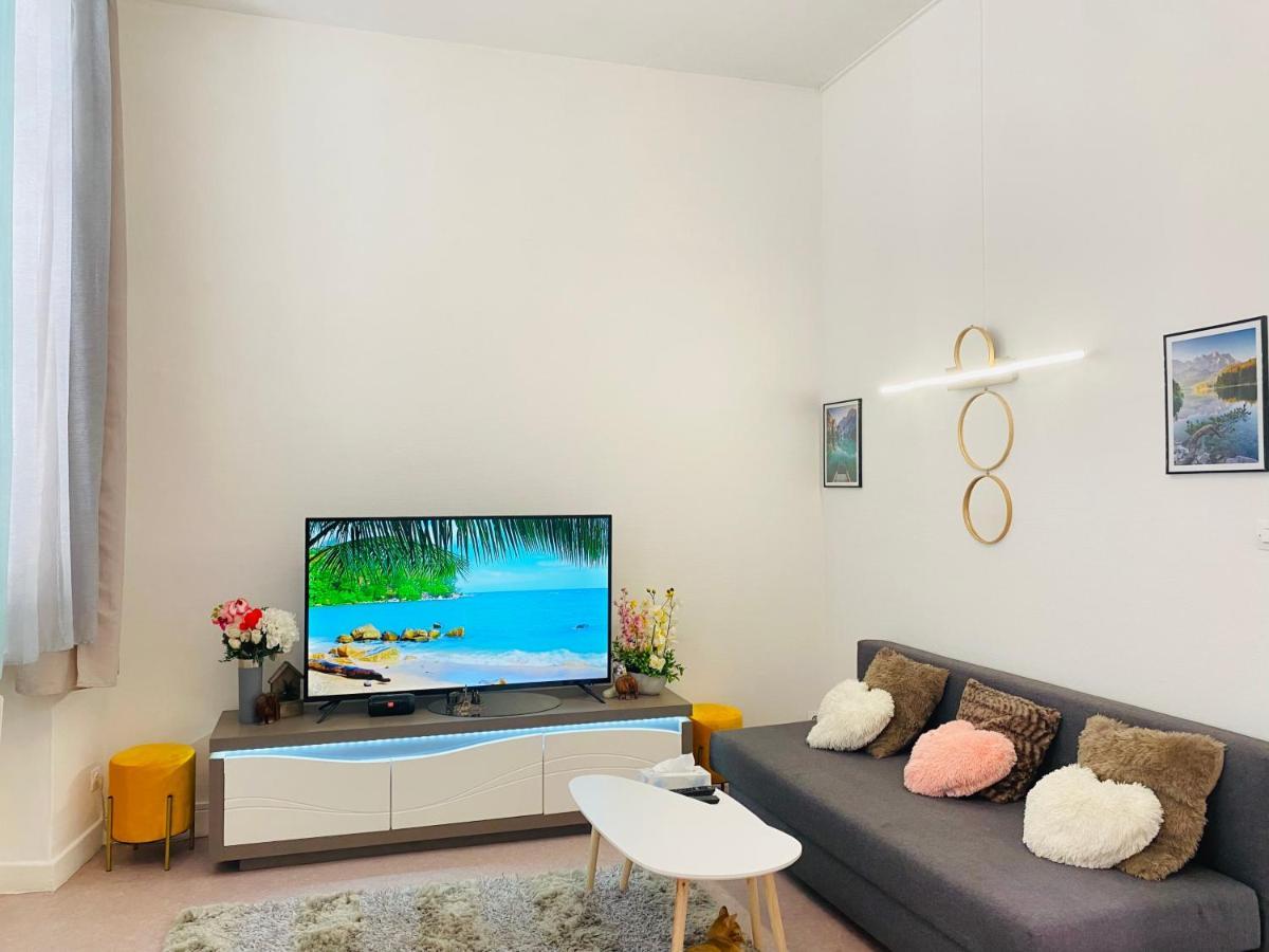 Lyon Full Entier Appartement Bagian luar foto